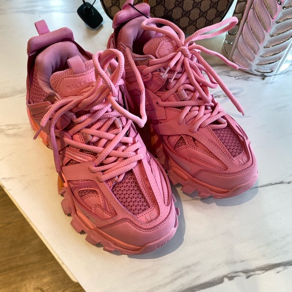 Balenciaga sneakers pint - Picture 1 of 5